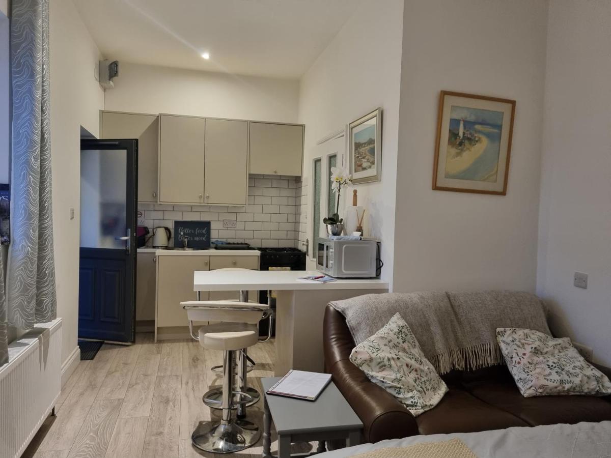 Cracatinni Mews Roundwood Exterior foto